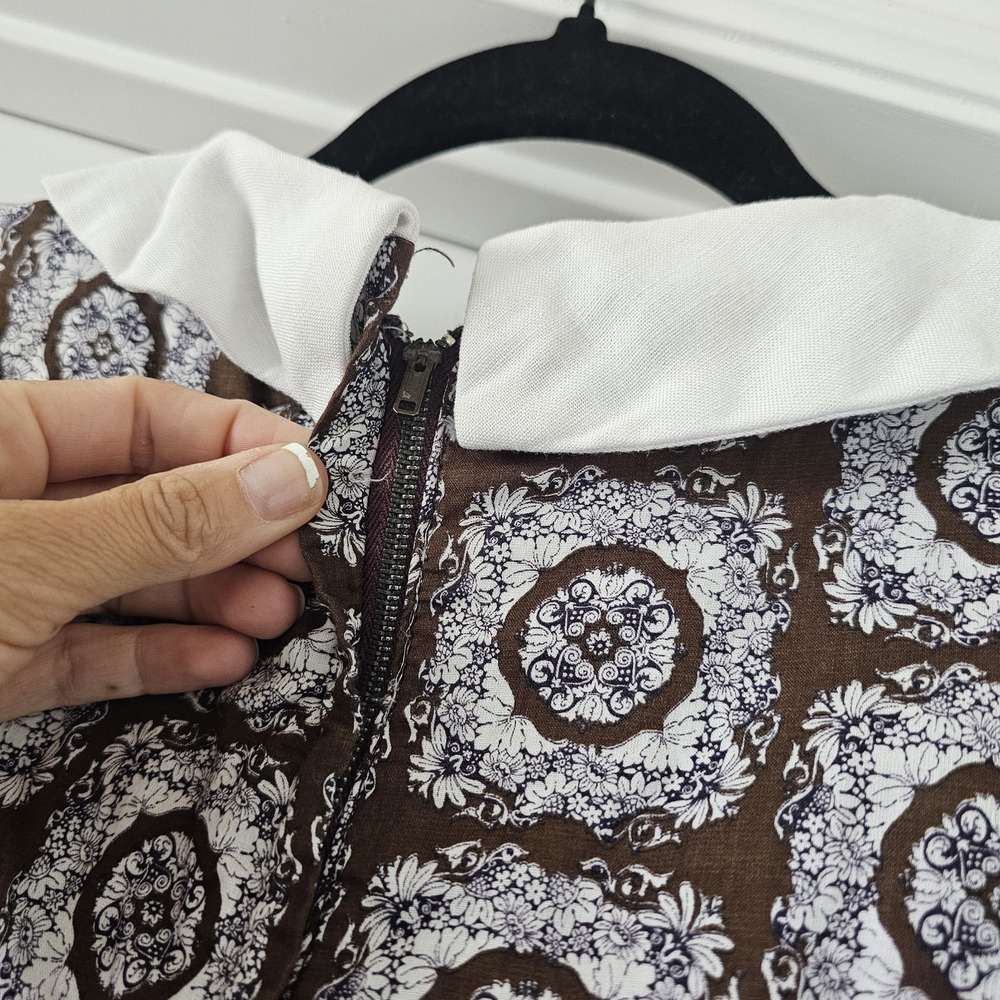 1950s 1960s Vintage Cotton Midi Dress Brown & White #44 - Picture 6 of 7